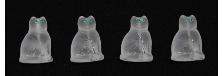 ICE CAT EMERALD EYE